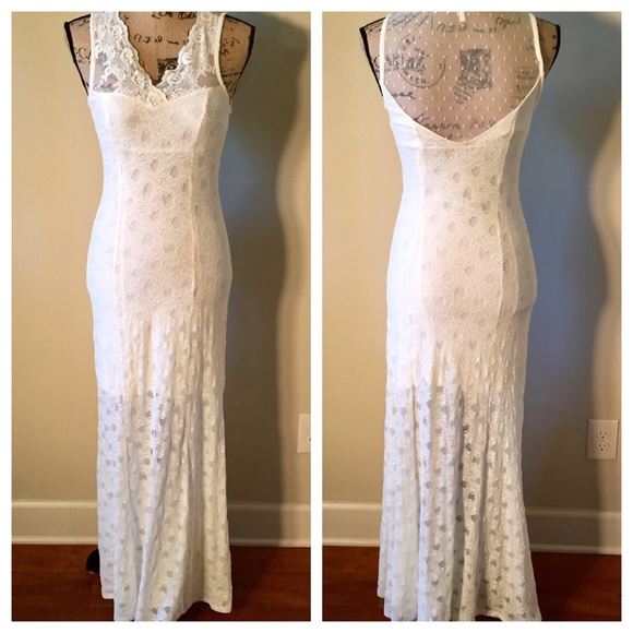 Monteau Dresses & Skirts - ⬇️ MONTEAU Sleeveless Ivory Cream Lace Maxi Dress